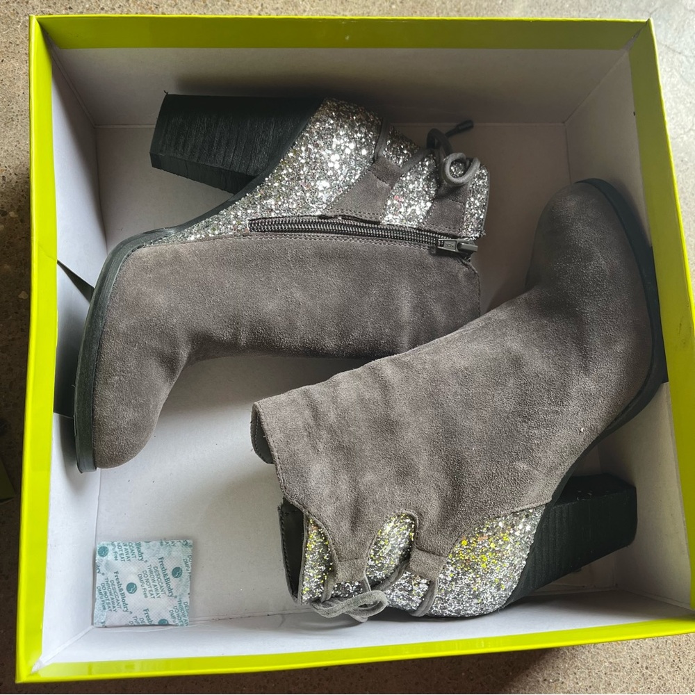Gianni Bini Grey Gray Ankle Boots Tie Sparkle Lulah Womens size 7.5 Charcoal
